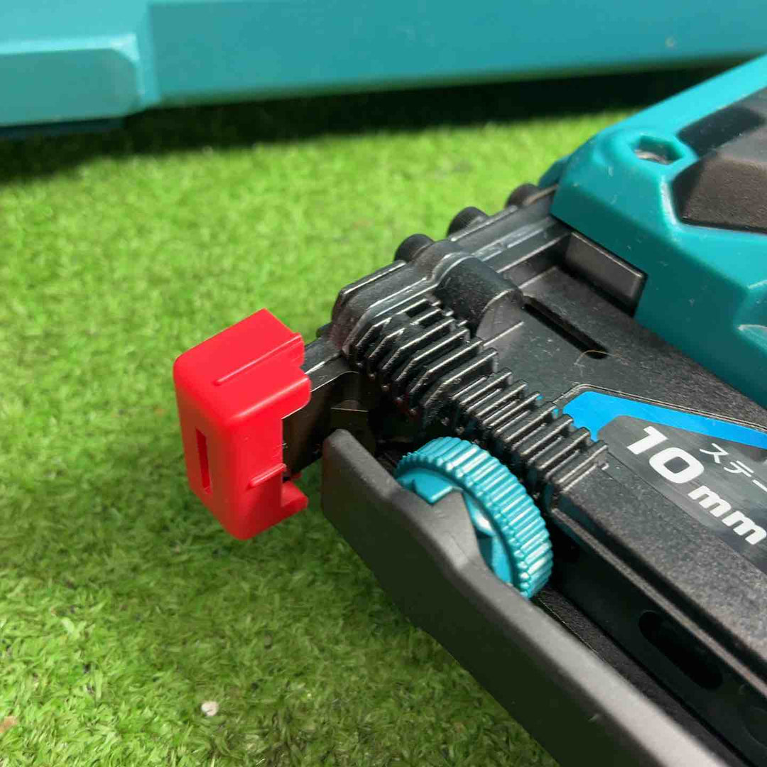 【美品】★マキタ(makita) コードレスタッカー ST121DZK【藤沢店】