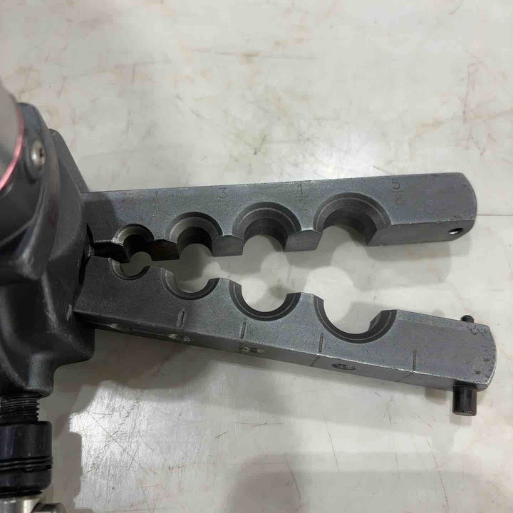 ◇BBK(文化貿易工業) 超軽量フレアツール(シリンダー付) 700-DPC【川口店】