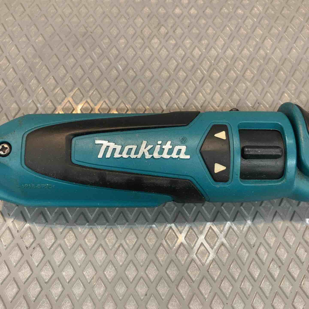 ☆マキタ(makita) 充電式ペンインパクトドライバ TD021DS【所沢店】