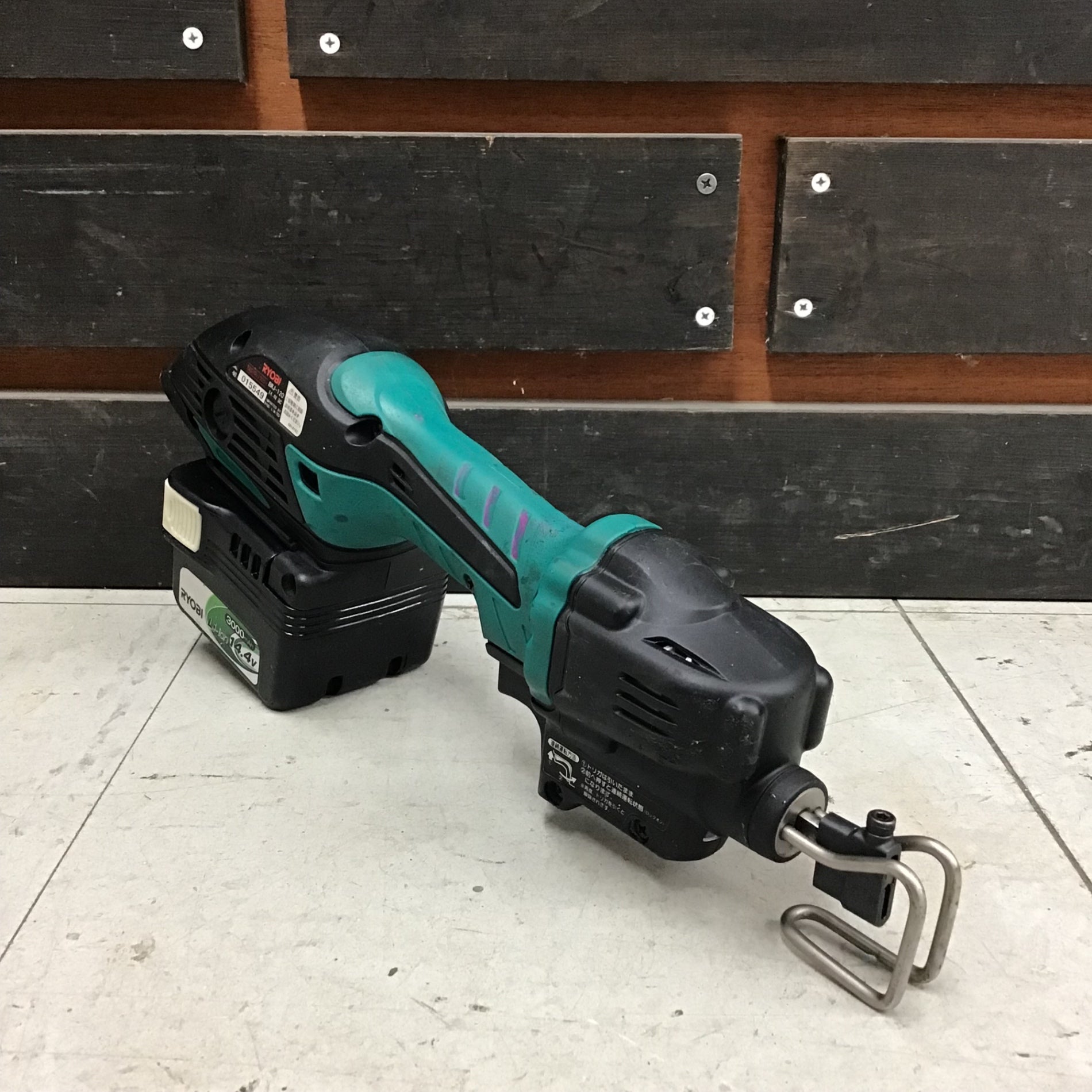 中古品】 リョービ/RYOBI コードレス小型レシプロソー BRJ-120 【鴻巣