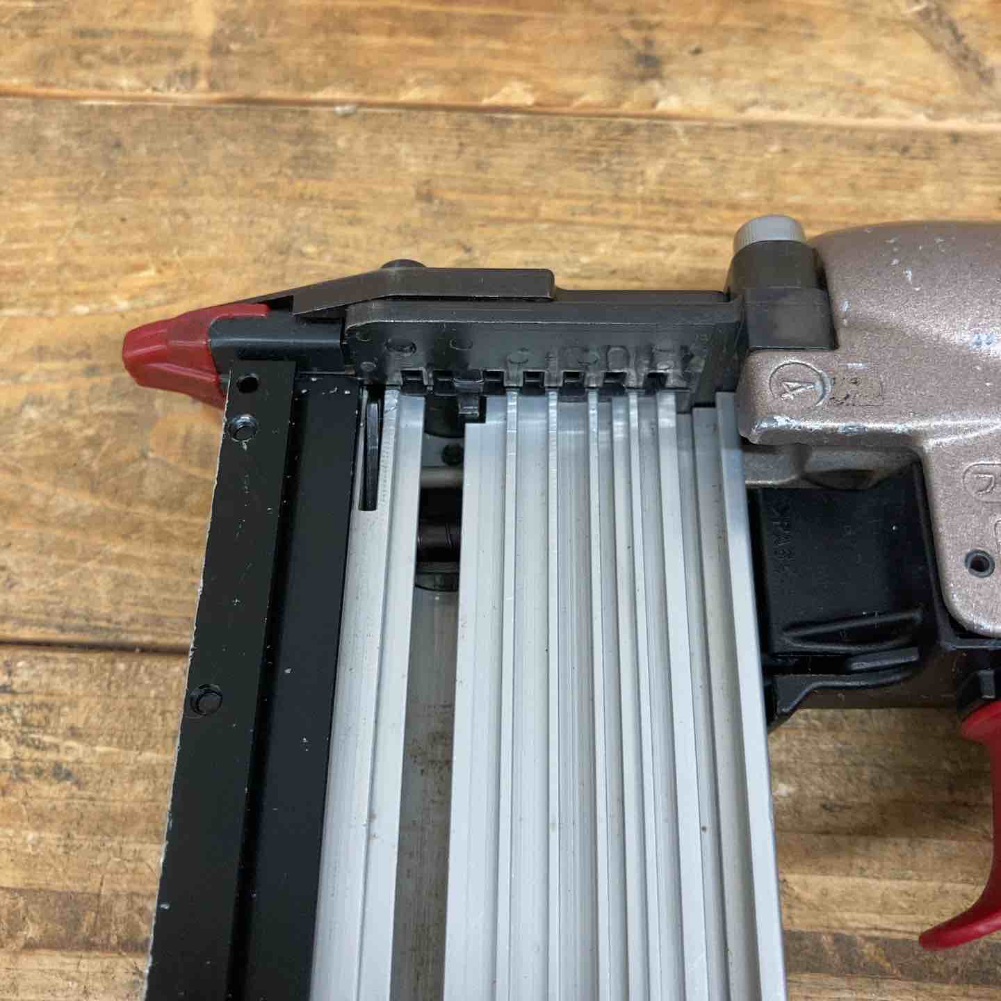 マックス MAX HA-50P1 高圧ピンタッカ 中古品 【ハンズクラフト宜野湾店】 マックス MAX HA-50P1 高圧ピンタッカ 中古品 【ハンズクラフト宜野湾店】