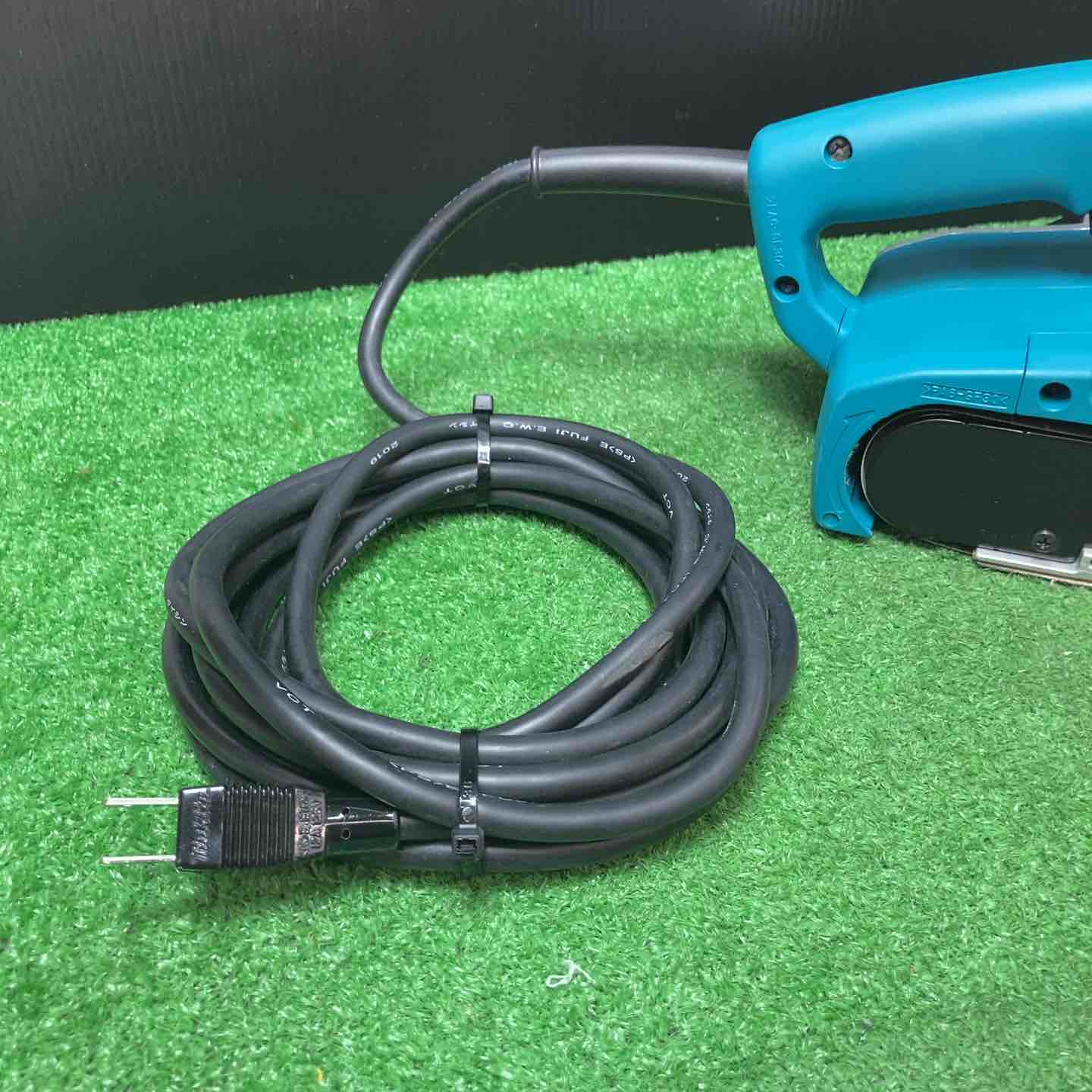 中古品】☆マキタ(makita) ベルトサンダ 9404【岩槻店】 – アクト