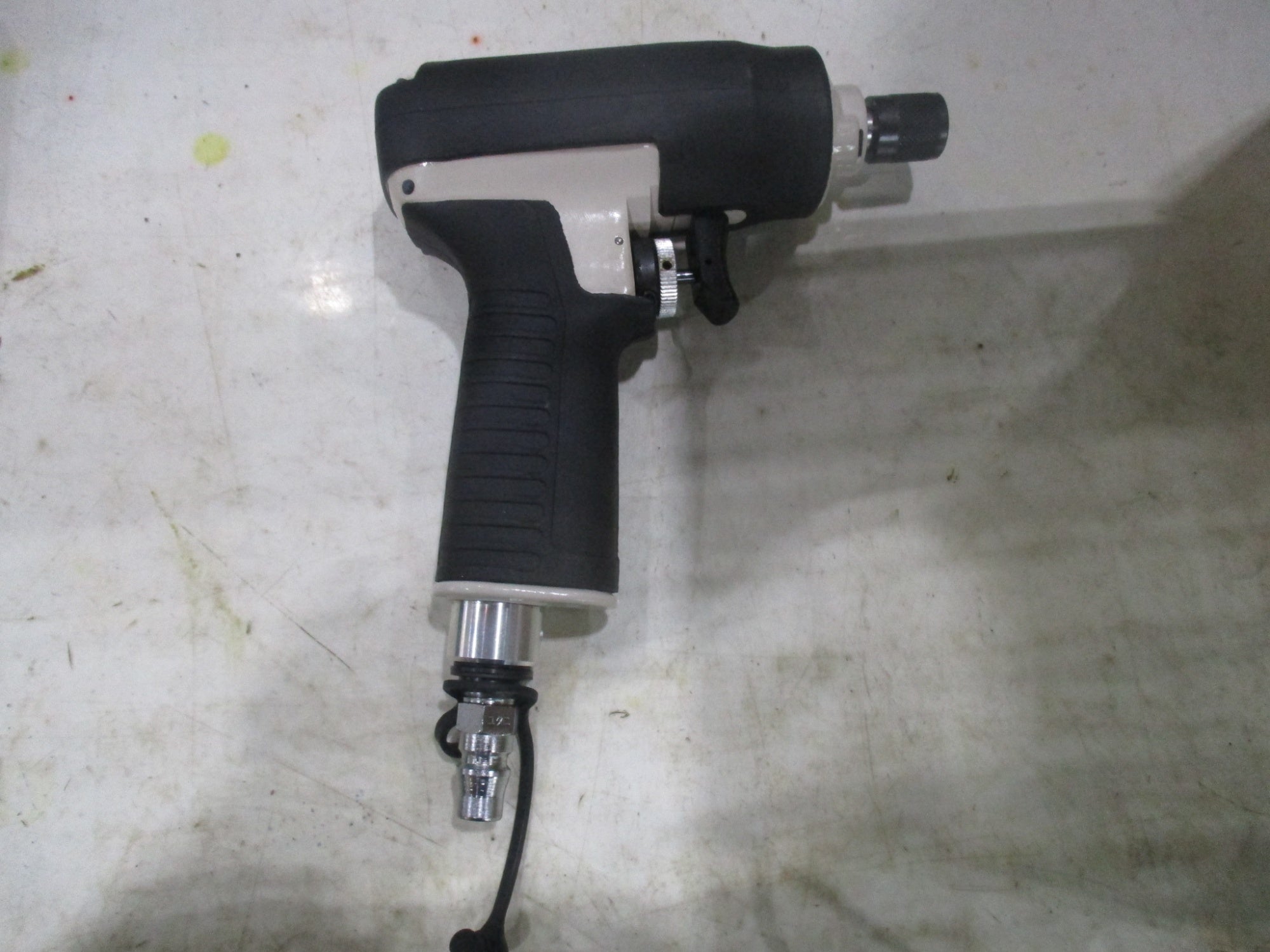 〇マキタ(makita) 常圧エアインパクトドライバ AD603【川口店