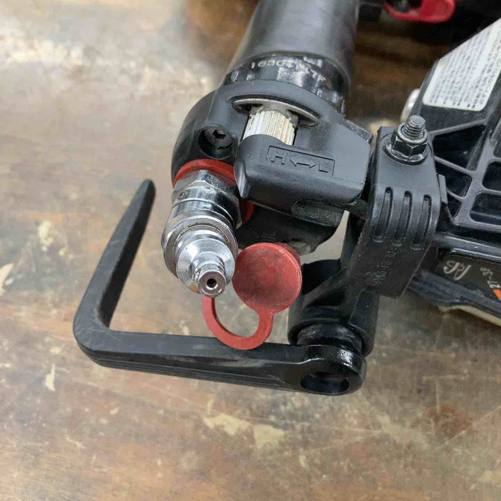 ◇マックス(MAX) 高圧エア釘打ち機 HN-65N2(D)ブラック【戸田店】