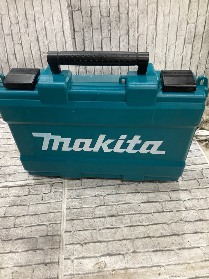 ★マキタ(makita) ハンマドリル HR2611F　穴あけ能力：コンクリートブロック26mm、鉄工13mm、木工32mm【川口店】