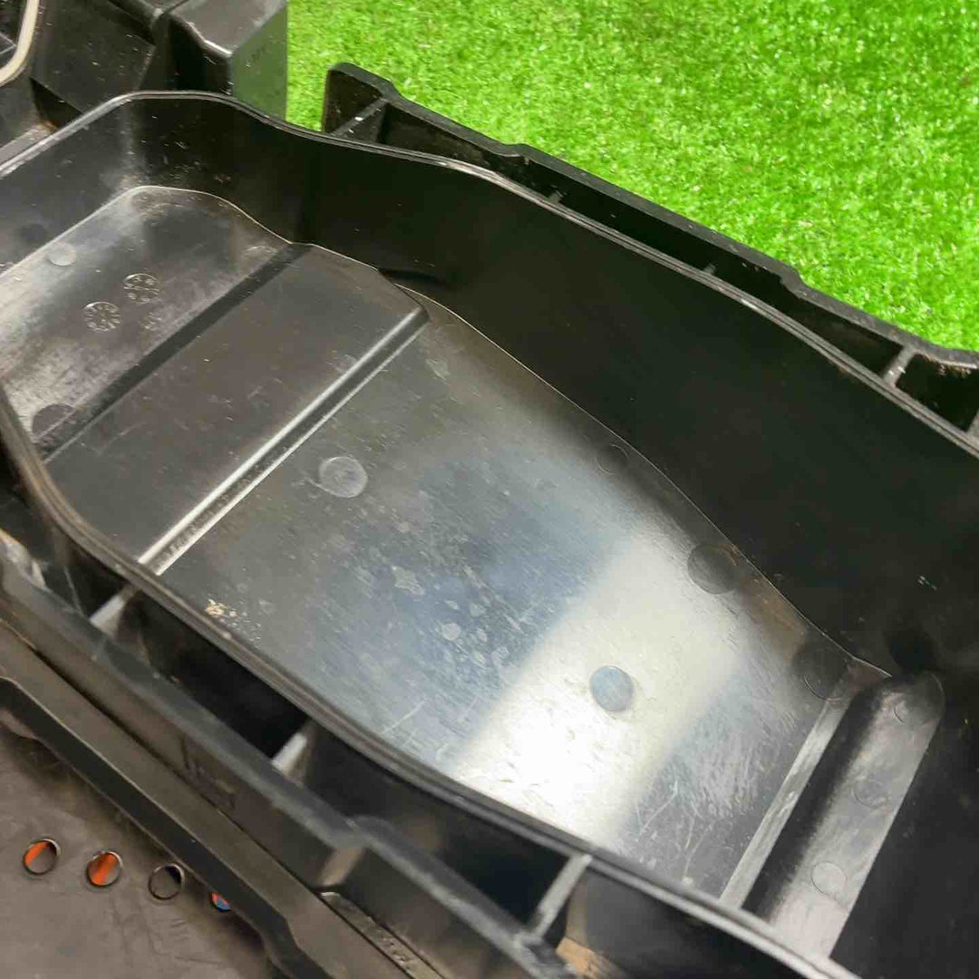 ★マキタ(makita) コードレスラジオ MR106B【藤沢店】
