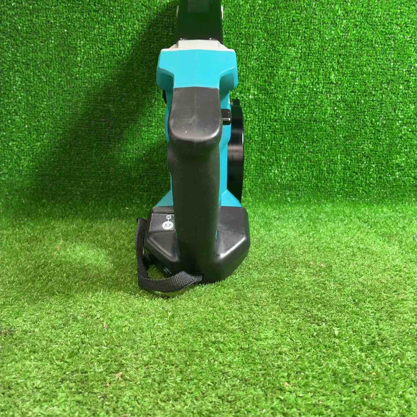 中古品】 マキタ(makita) コードレスオートパックスクリュードライバー