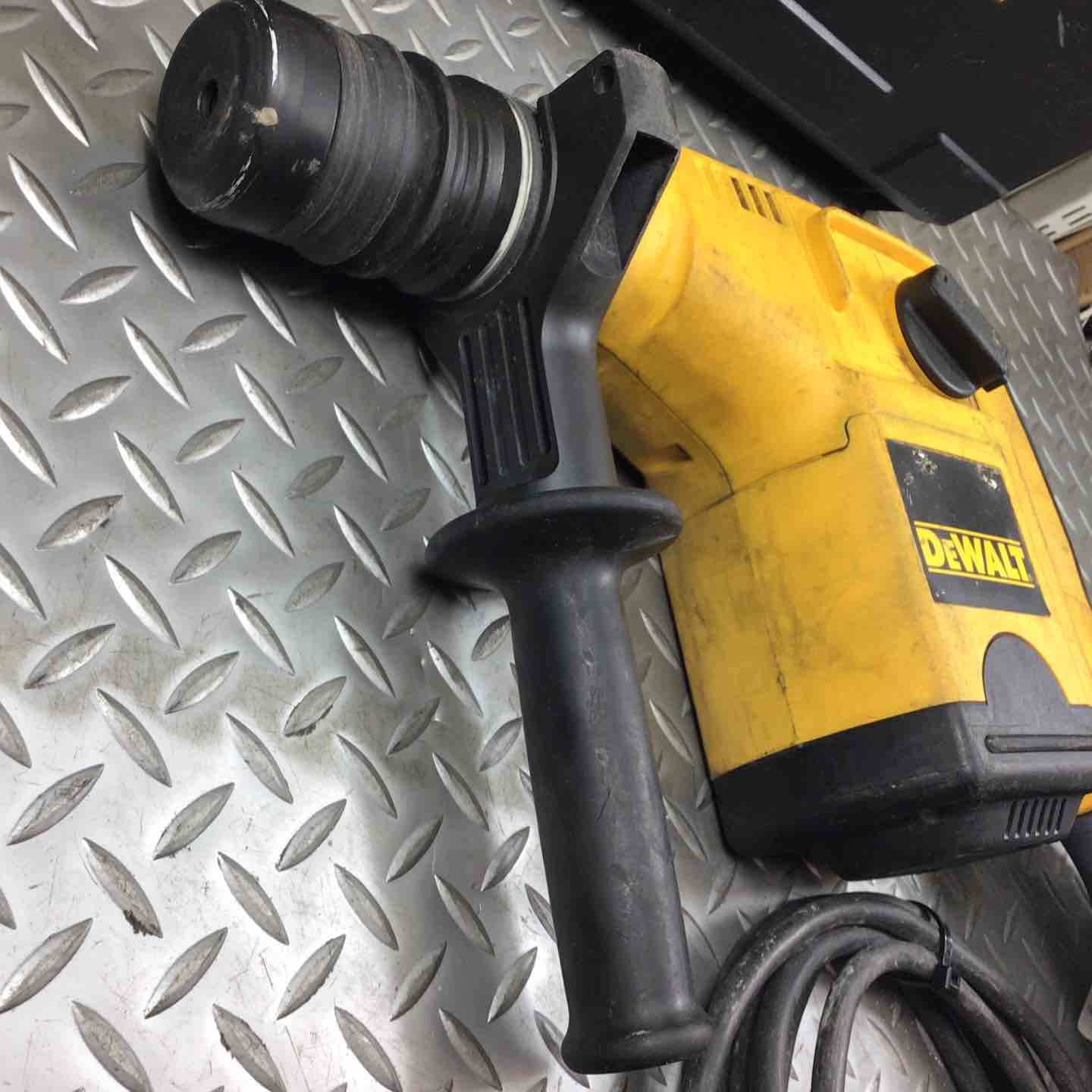 デウォルト(DEWALT) ハンマドリル DW570K【川崎店】 – アクトツール