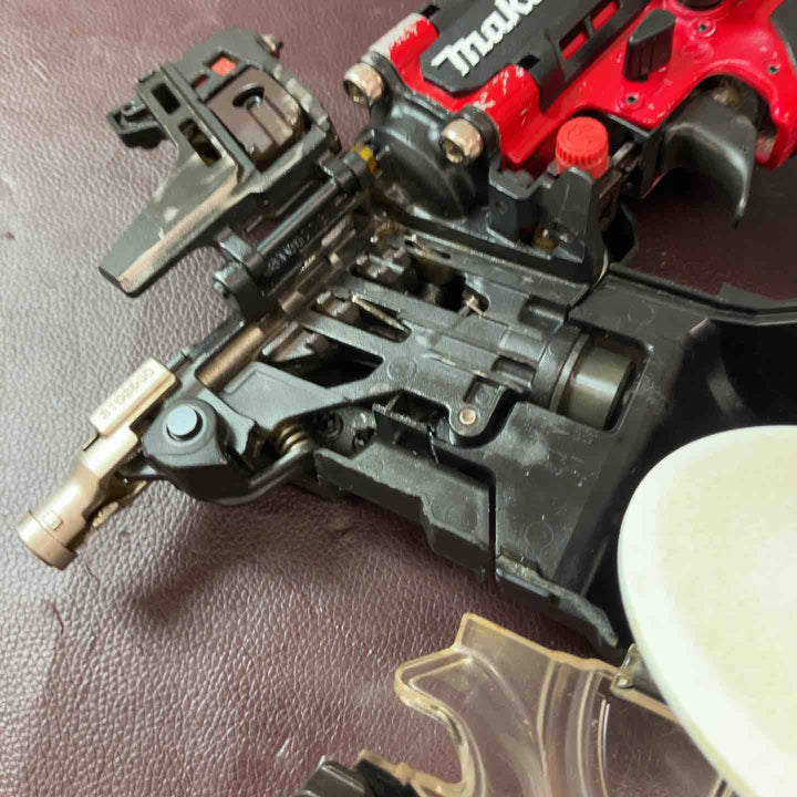 【中古品】★マキタ(makita) 高圧エア釘打ち機 AN636H 高圧【東大和店】