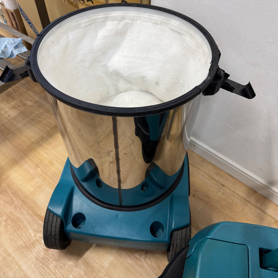 【中古品】マキタ(makita) 集じん機 490【電材館越谷店】