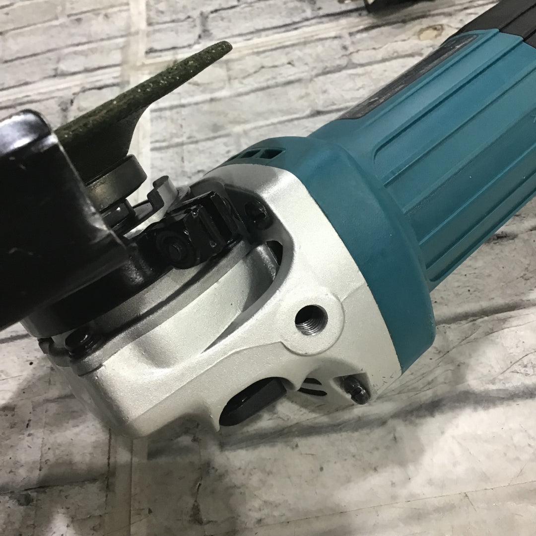 makita/マキタ 100mm グラインダー GA4033 【川口店】