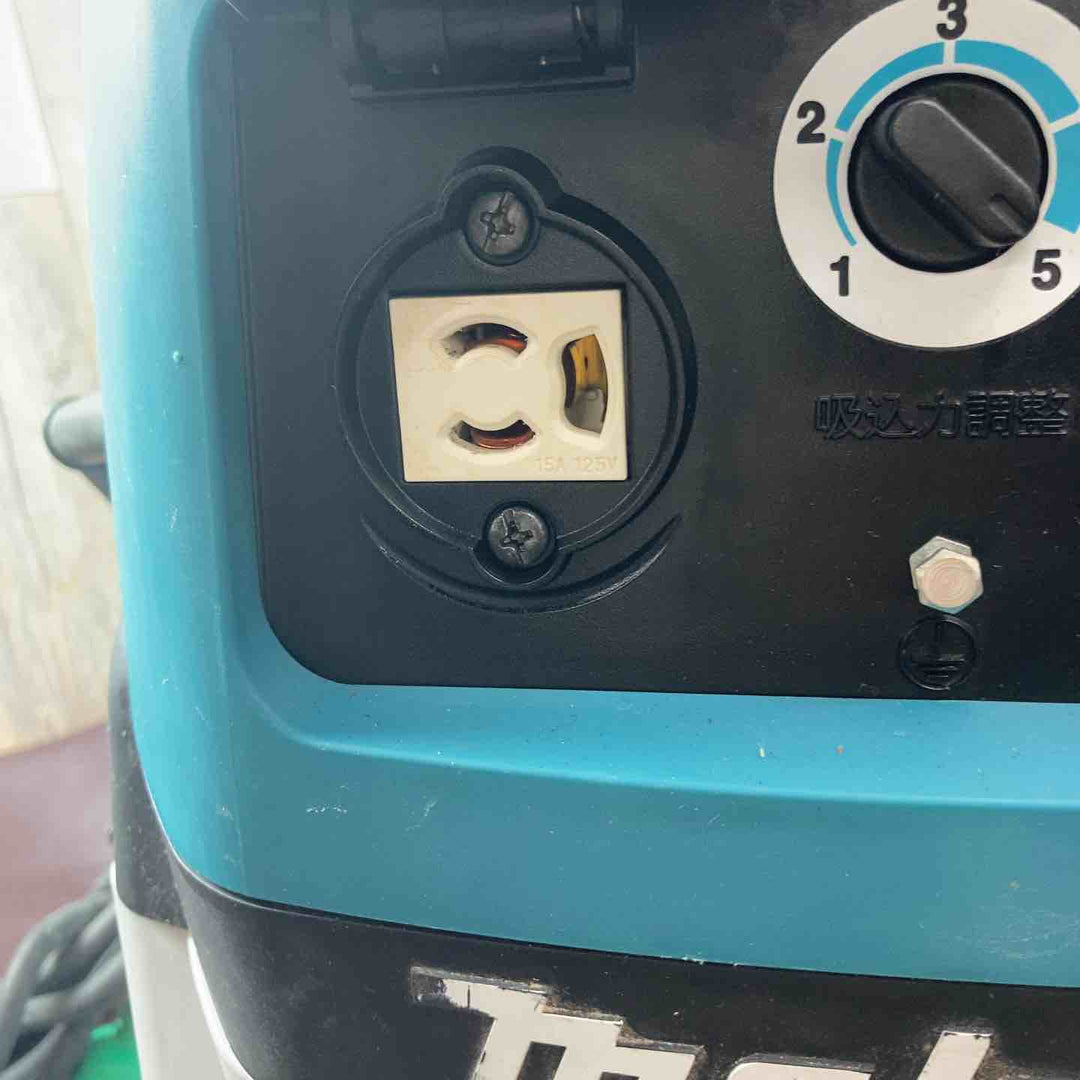 【中古品】 マキタ(makita) 集じん機 乾湿両用 474(P) 【東大和店】