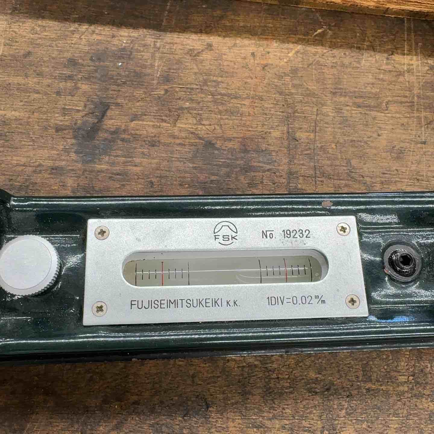 富士精密計器 精密平型水準器 No,19232 サイズ200【八潮店】 – アクト