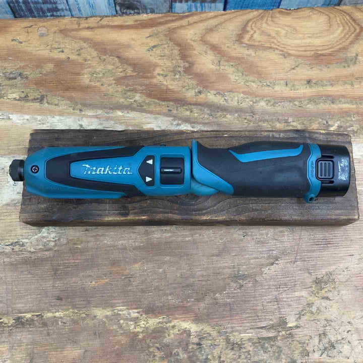◇マキタ(makita) コードレスペンインパクトドライバー TD021DZB【柏店】
