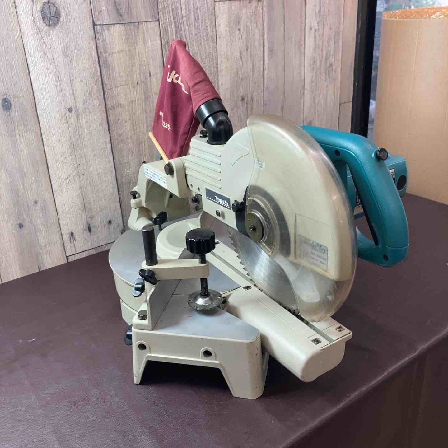 中古品】 マキタ(makita) 卓上スライドマルノコ LS1011 丸ノコ 電動