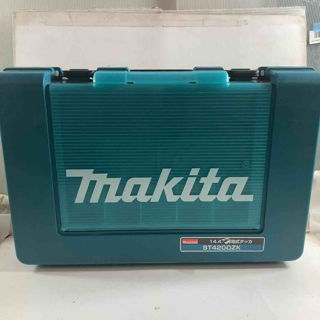 ☆マキタ(makita) 14.4V 4mm J線 コードレスタッカ ST420DRF【川崎店】