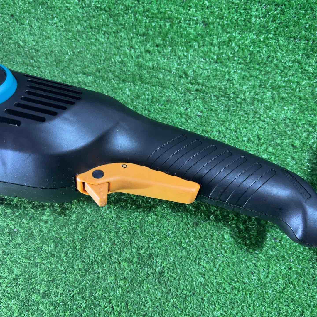☆マキタ(makita) 180mm電子ディスクグラインダ GA7011C【川口店】