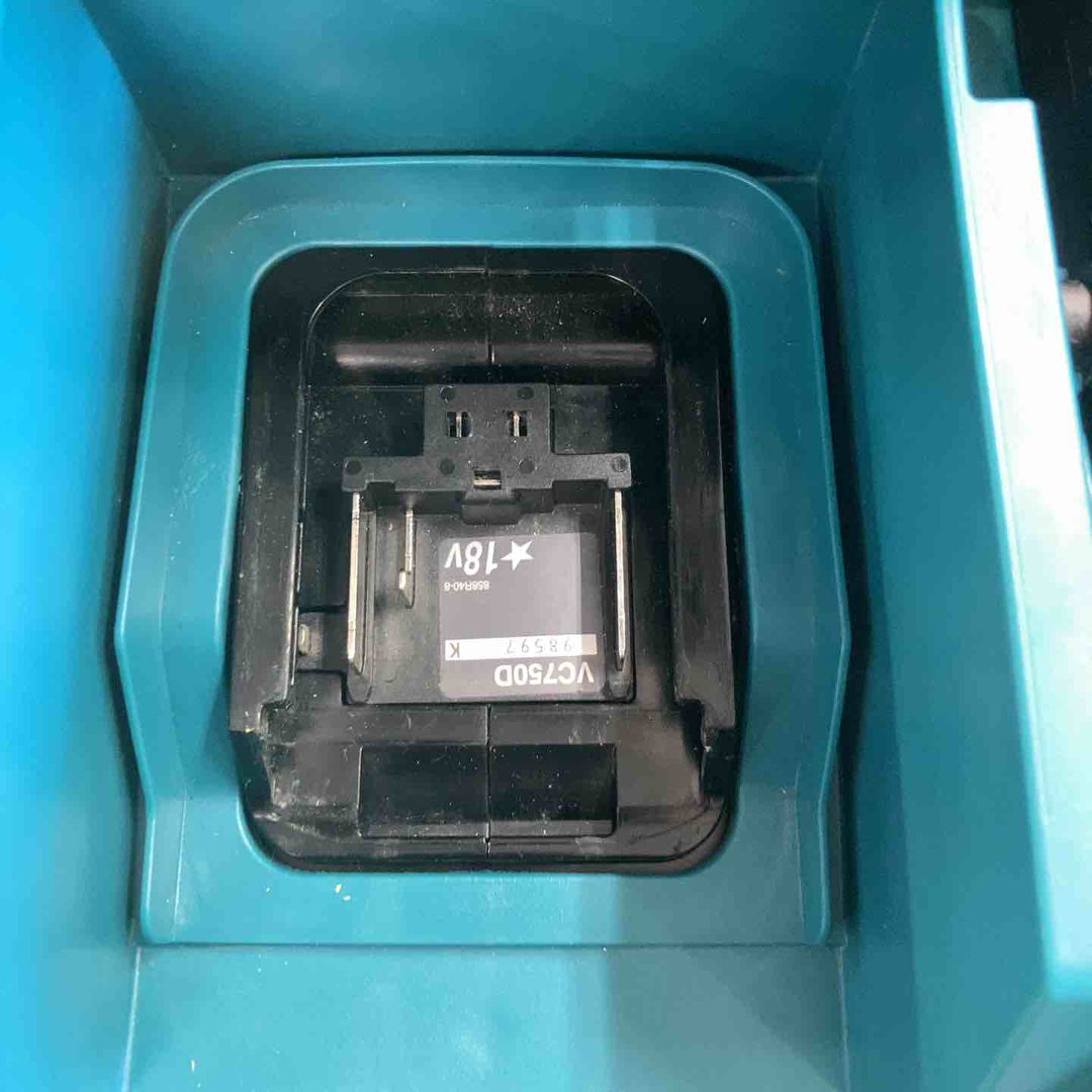 ★マキタ(makita) コードレス集じん機 乾湿両用 VC750DZ【町田店】