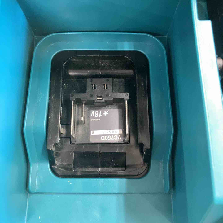 ★マキタ(makita) コードレス集じん機 乾湿両用 VC750DZ【町田店】