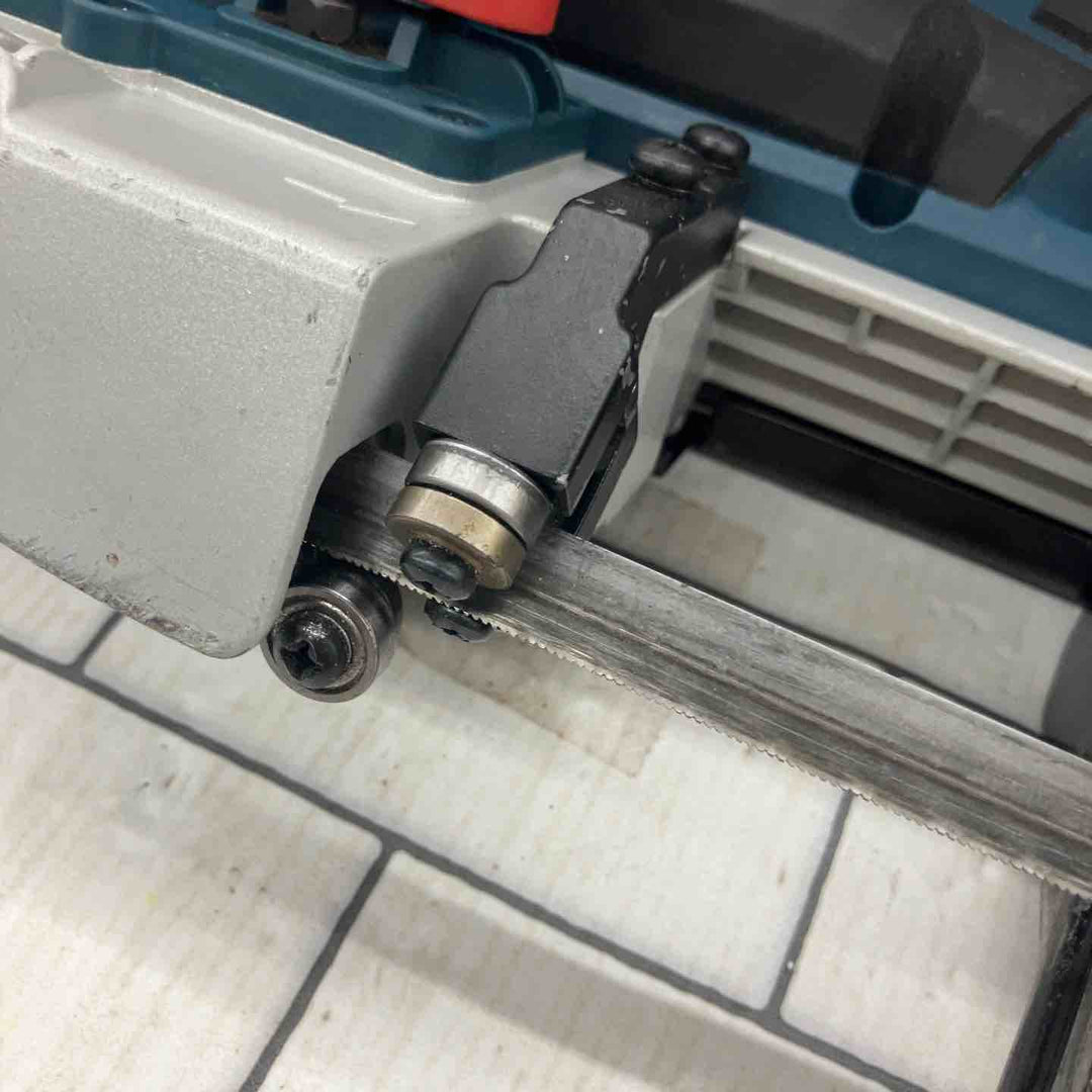 ◇ボッシュ(BOSCH) 18Vバッテリーバンドソー〔GCB18V-LI〕【所沢店】
