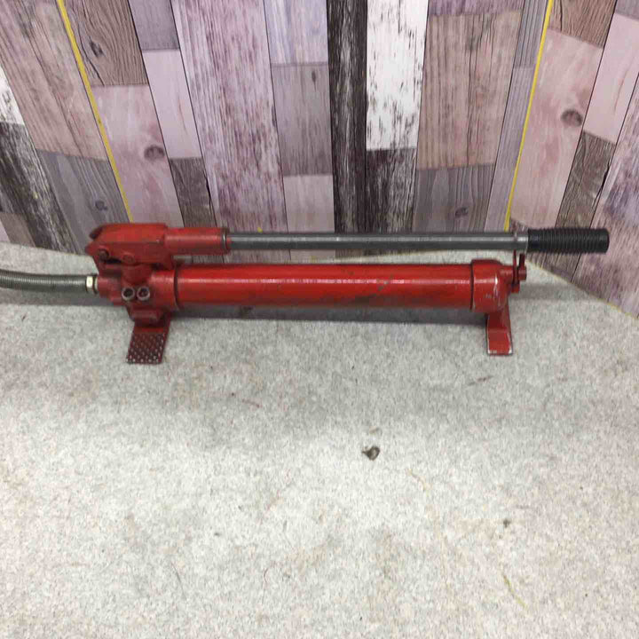 理研 手動油圧ポンプ 型式不明　先端 型式不明【八潮店】
