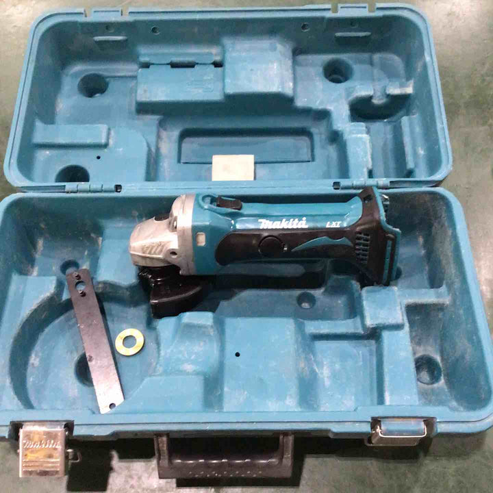 ☆マキタ(makita) コードレスディスクグラインダ GA402DZ【川口店】