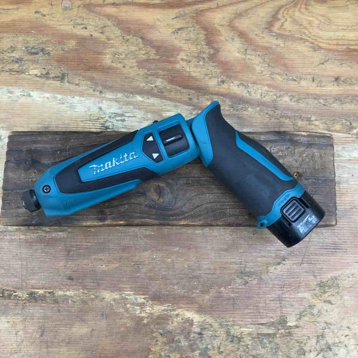 ◇マキタ(makita) コードレスペンインパクトドライバー TD021DZB【柏店】