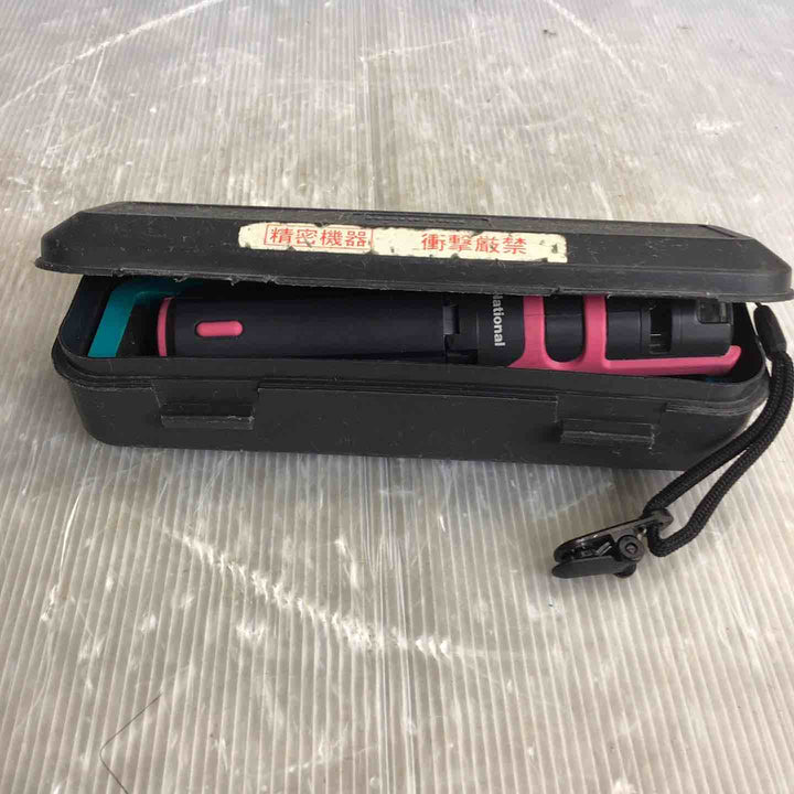 ◇パナソニック(Panasonic) レーザー墨出し器 墨出し名人 縦・地墨 BTL1000P【草加店】