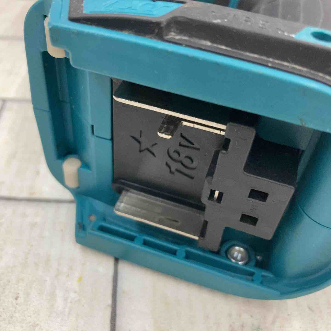 ★マキタ(makita) コードレスボードカッタ SD180DZ【所沢店】