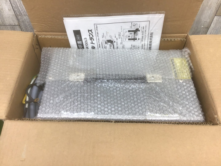 ◇育良精機(IKURA) ポータブルトランス PT-30T 昇降圧兼用【富山店】●窓