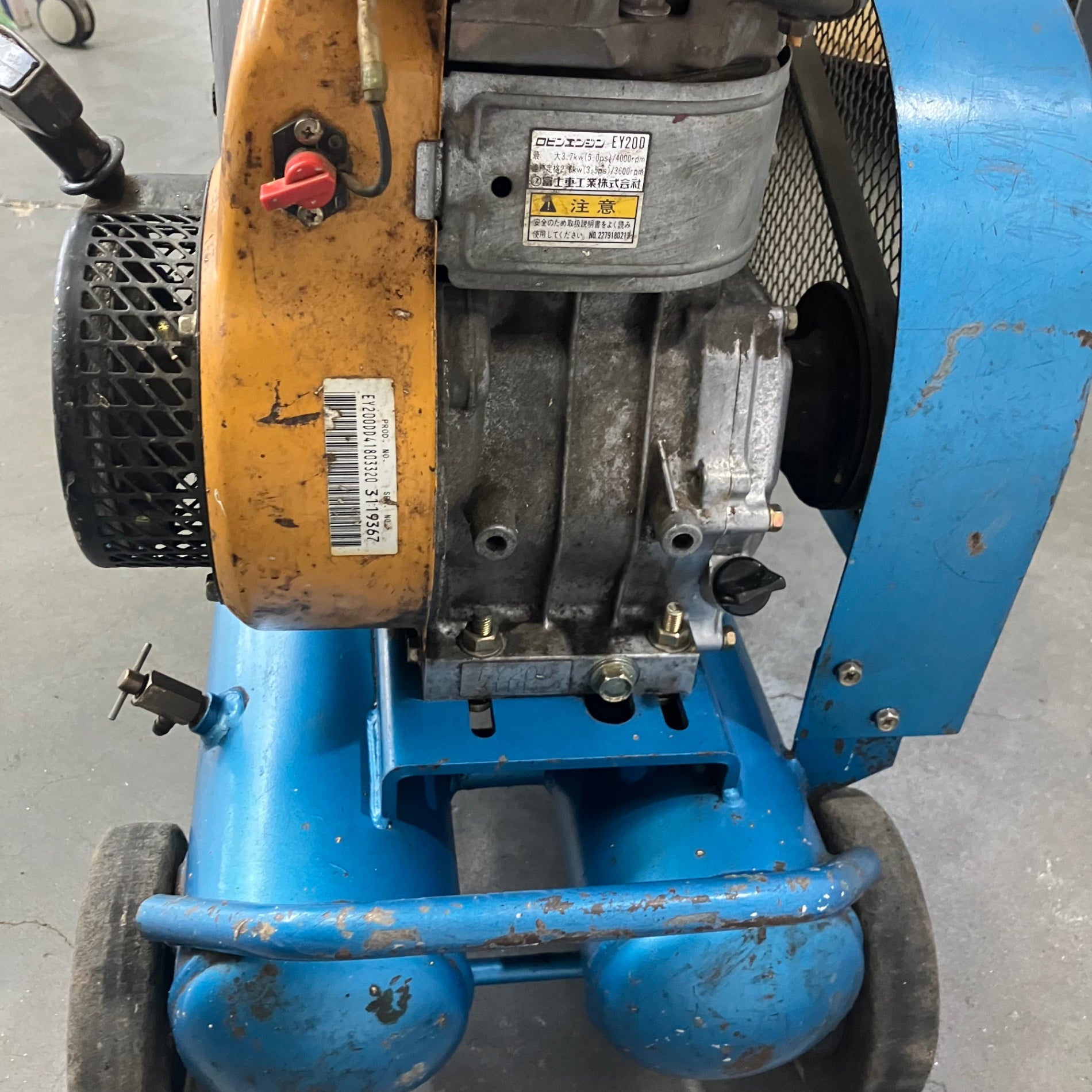 イワタ　コンプレッサ　SU-222PB　中古品　18L　3馬力　3相200V 店頭受取り限定】◇アネスト岩田 IWATA 3馬力 エンジンコンプレッサ