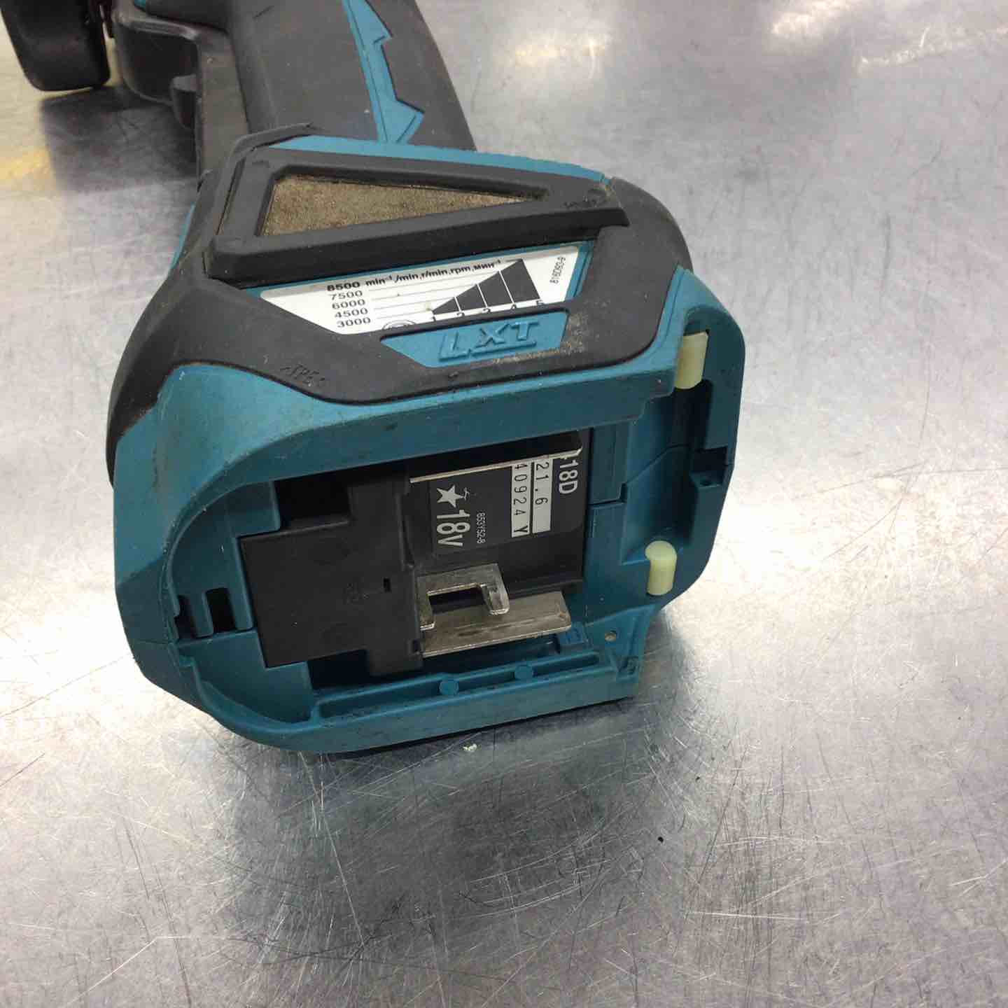 ☆マキタ(makita) 100mmコードレスディスクグラインダ GA418DZ【戸田店