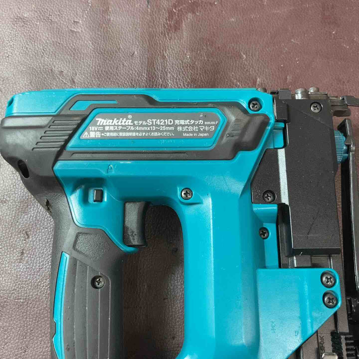 【中古品】 マキタ(makita) コードレスタッカー ST421DZ おまけバッテリー付き 【東大和店】