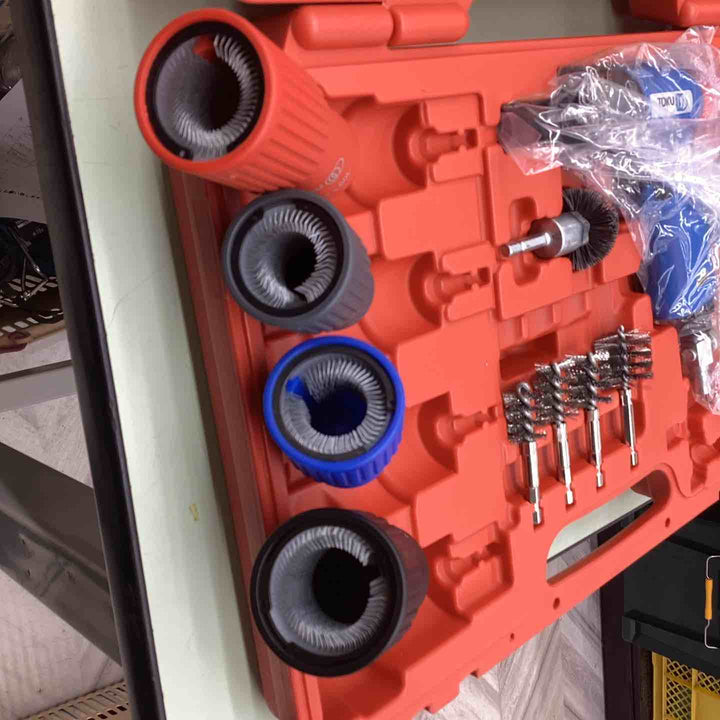 TOKU 東空 ハブボルト ハブナットクリーナー 大型タイヤ ボルトクリーナーセット MBC-30CS 【越谷店】