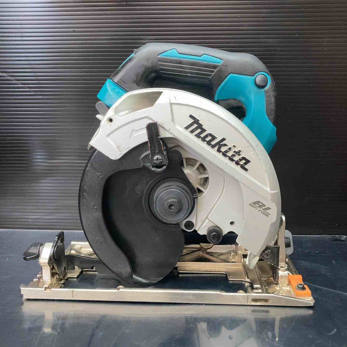 ★マキタ(makita) コードレス丸のこ HS610DRGX フルセット品【川越店】 ☆マキタ(makita) コードレス丸のこ HS610DRGX フルセット品【川越店