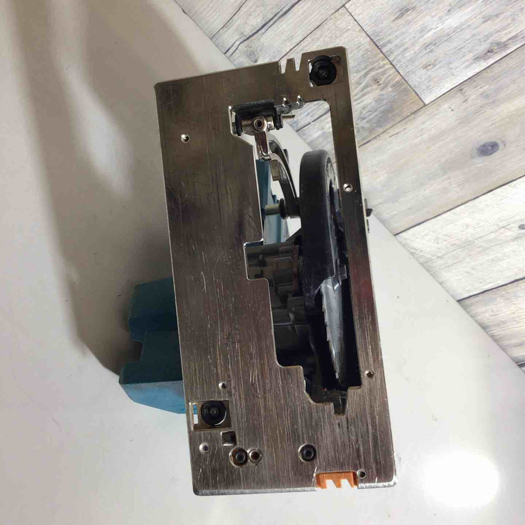 ★マキタ(makita) コードレス丸のこ HS001GZ【戸田店】