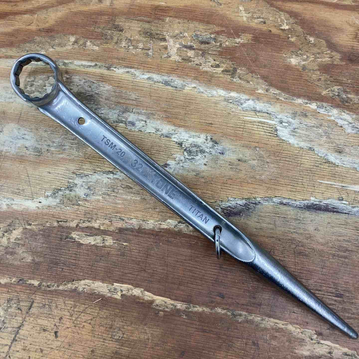 【中古品】トネ(TONE) チタンシノ付めがねレンチ トルシアボルト用 TSM-20 二面幅32mm 12角【柏店】