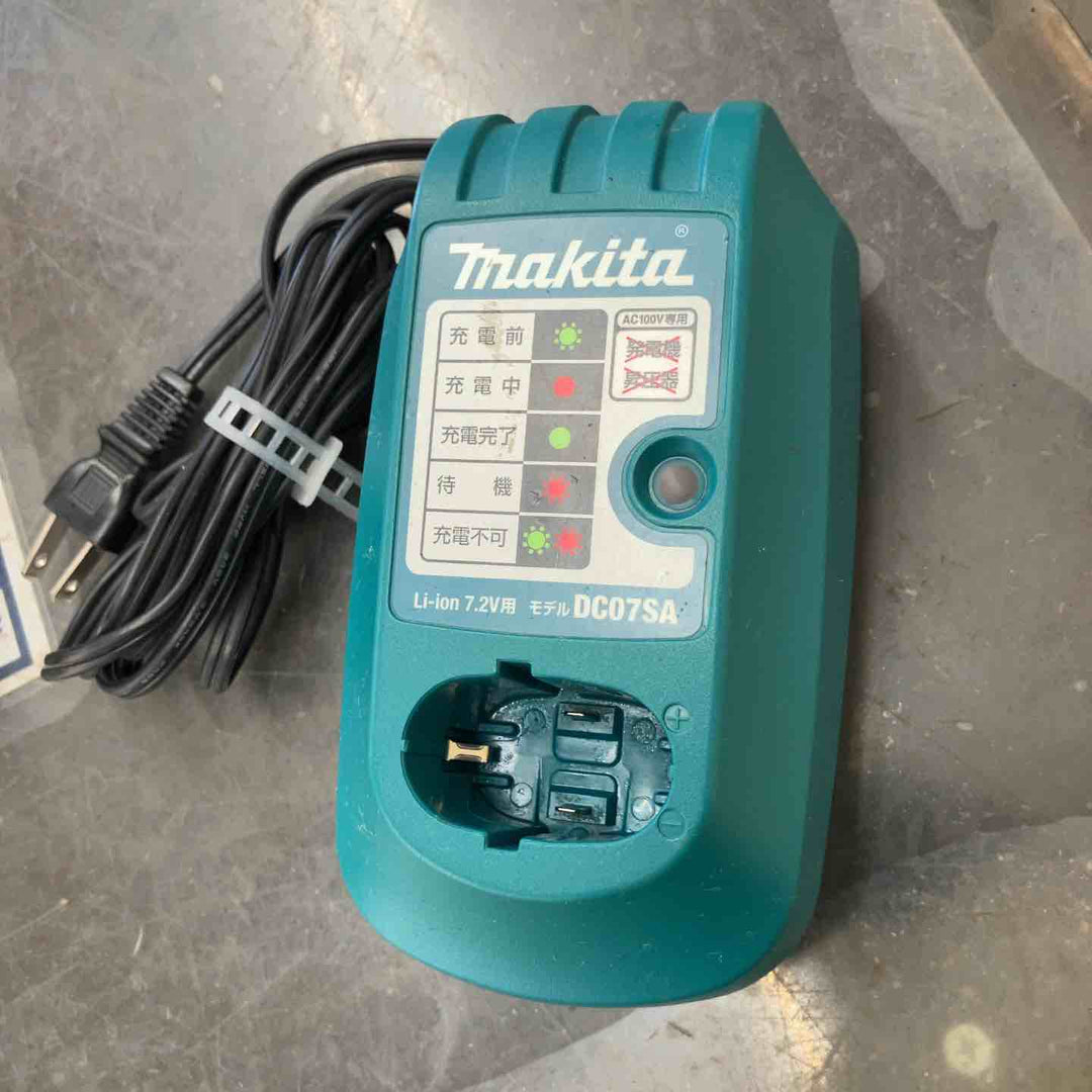 ☆マキタ(makita) 充電式ペンインパクトドライバ TD021DS【鴻巣店】