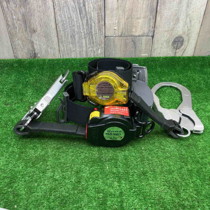 サンコー　胴ベルト型墜落制止用器具　SLN505-RW-BL　ブラックLサイズ（ﾍﾞﾙﾄ長1300㎜）　ﾛｯｸ装置付き巻取器+巻取補助ﾛｰﾌﾟ【富山店】◇ﾚｼﾞ