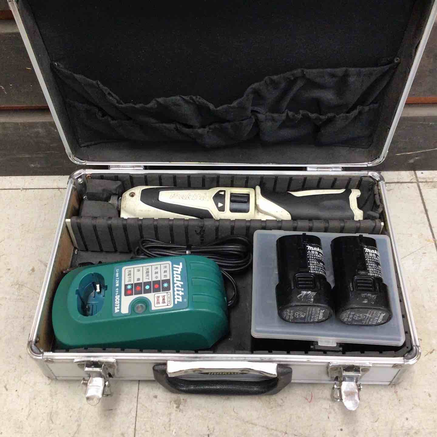 インパクトドライバー 一覧】中古工具を買うなら安心保証の