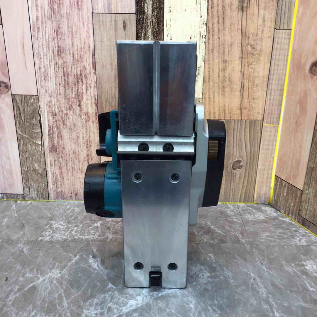 ★マキタ(makita) コードレスカンナ KP180DZ【八潮店】