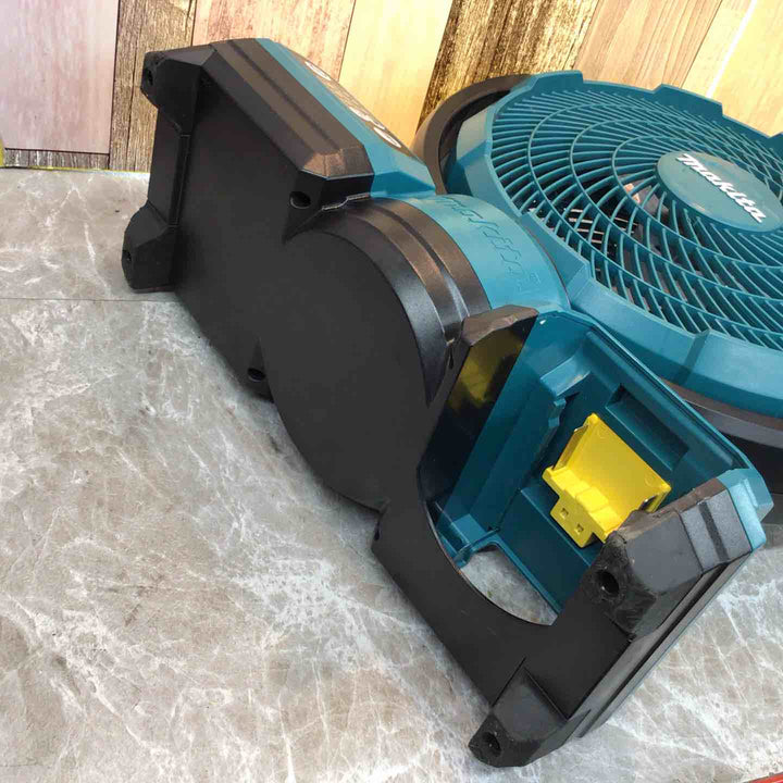 ☆マキタ(makita) コードレスファン CF203DZ【八潮店】