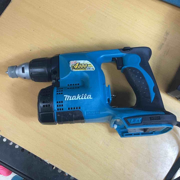 ◇マキタ(makita) コードレススクリュードライバー FS440DRF 14.4Vバッテリー1個 充電器付【越谷店】