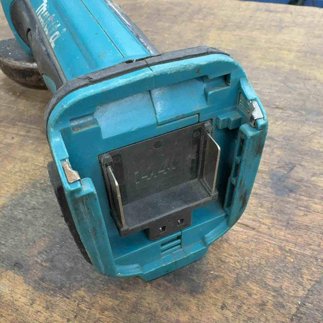 ☆マキタ(makita) 100mmコードレスディスクグラインダー GA400DZ【八潮店】