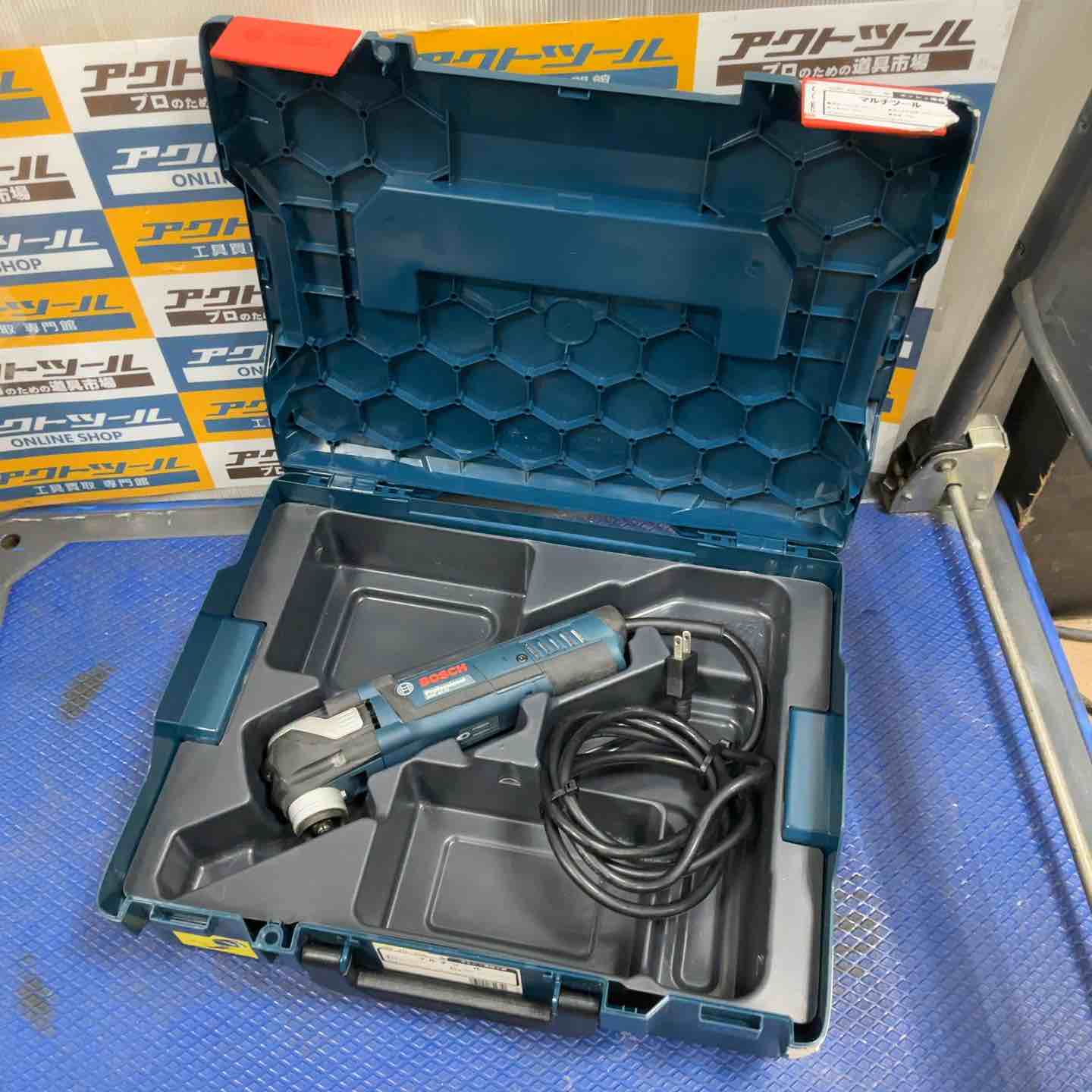 中古品】ボッシュ(BOSCH) レーザー距離計 GLM50C ソフトケース付属