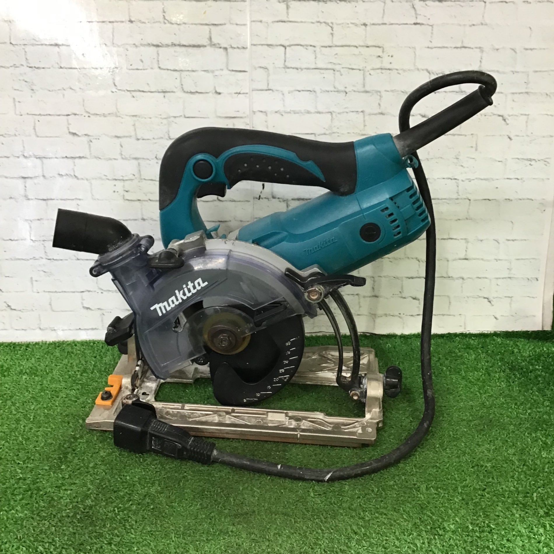 マキタ(makita) 防じん丸のこ KS5200FX【町田店】 ☆マキタ(makita) 防じん丸のこ KS5200FX【町田店】 – アクトツール