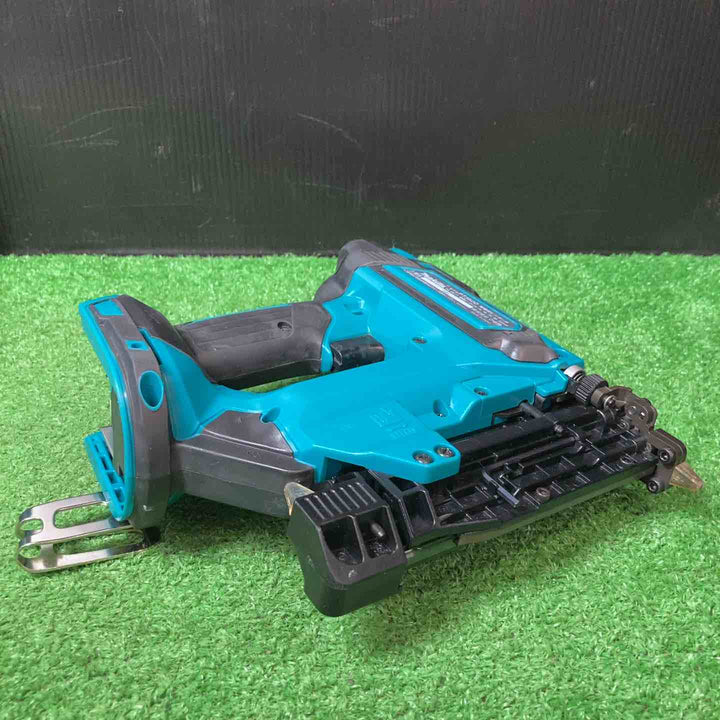 【中古品】★マキタ(makita) コードレスピンネイラ PT352DZK 本体、ケース♪【岩槻店】