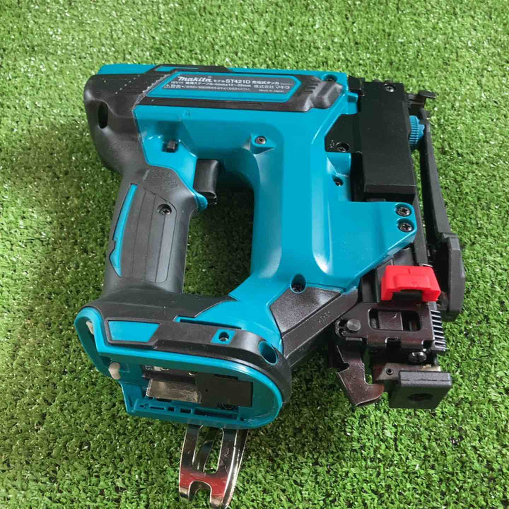 ★マキタ(makita) コードレスタッカ ST421DRG【川崎店】