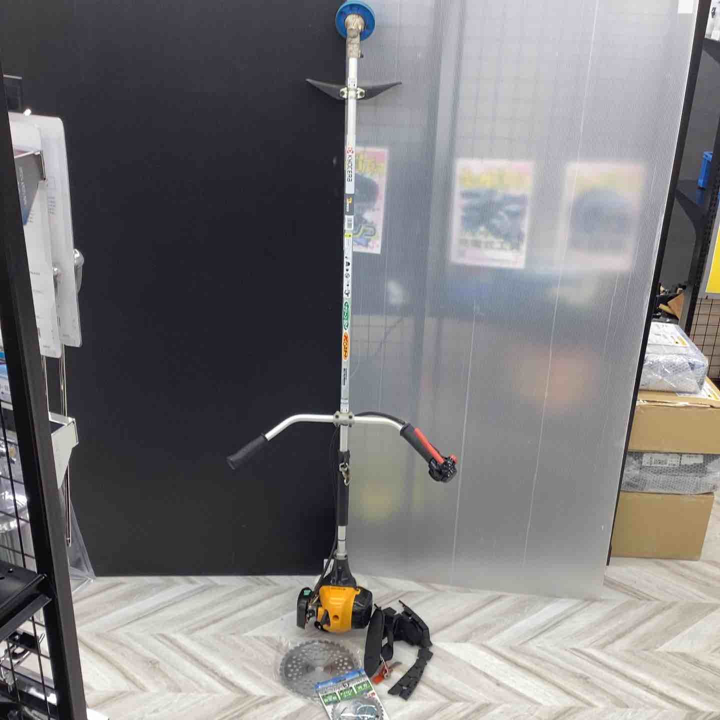 店頭受取り限定】京セラ(Kyocera) 旧リョービ エンジン刈払機 EKM-2300