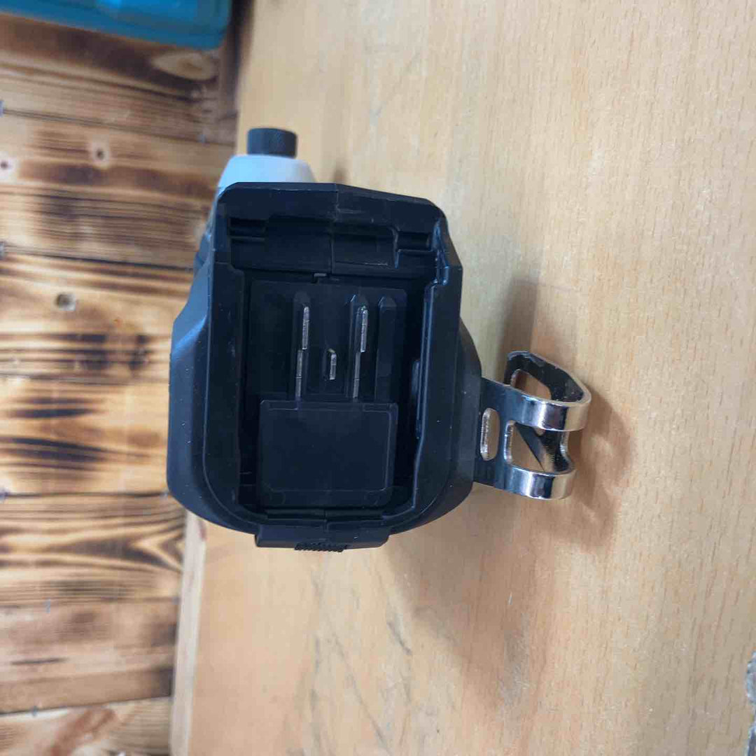 ★マキタ(makita) コードレスインパクトドライバー TD111DSHXB バッテリー二個 充電器付き【越谷店】